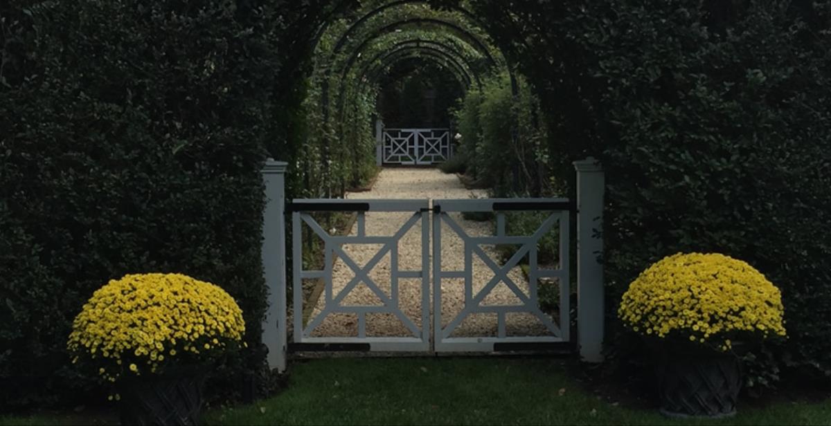 garden gates hedges